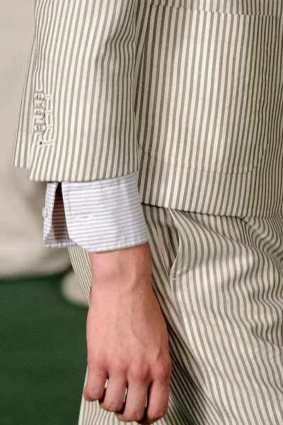 Look 54